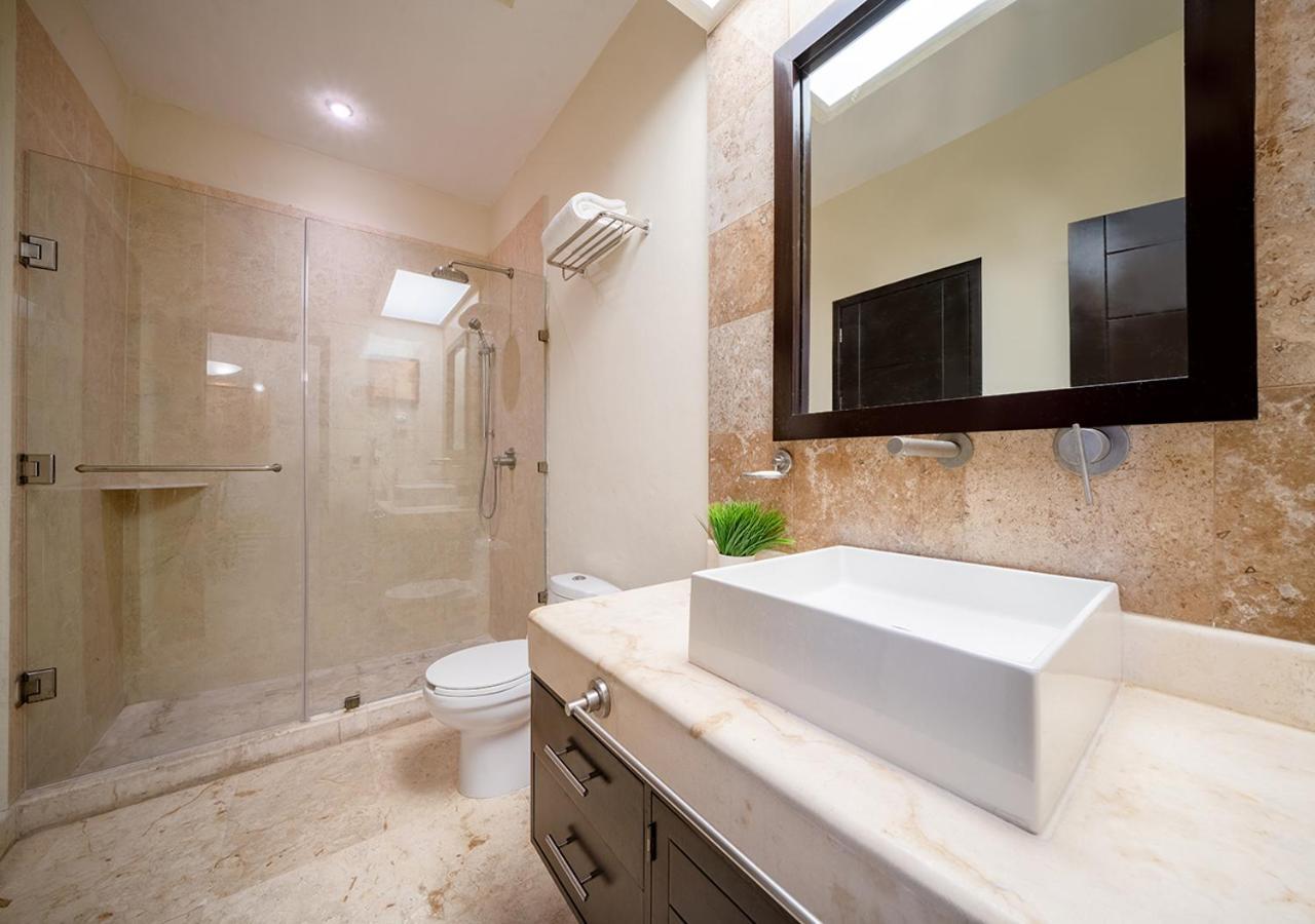 Condo Surf 405 - Luxury Oceanview Beachfront 3 Bedroom With Gym - At El Faro Condos 普拉亚卡门 外观 照片
